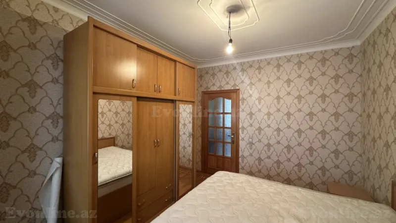 Satılır 4 otaqlı Mənzil Köhnə tikili 110 m² Xalqlar Dostluğu m. - şəkil 5