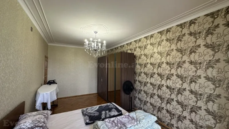 Satılır 4 otaqlı Mənzil Köhnə tikili 110 m² Xalqlar Dostluğu m. - şəkil 14