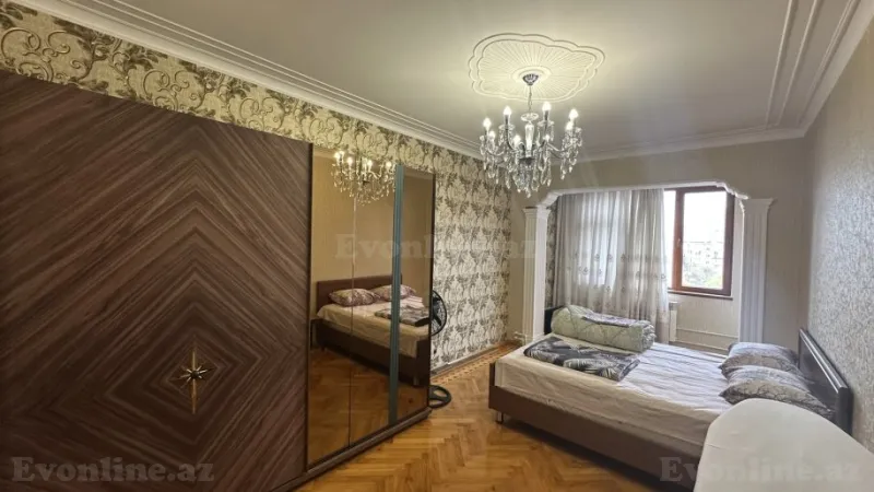 Satılır 4 otaqlı Mənzil Köhnə tikili 110 m² Xalqlar Dostluğu m. - şəkil 15