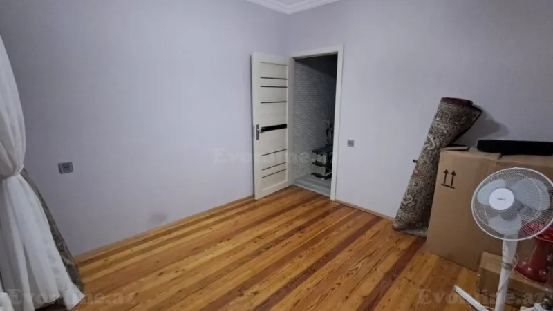 Satılır 5 otaqlı Mənzil Köhnə tikili 80 m² Hövsan - şəkil 13