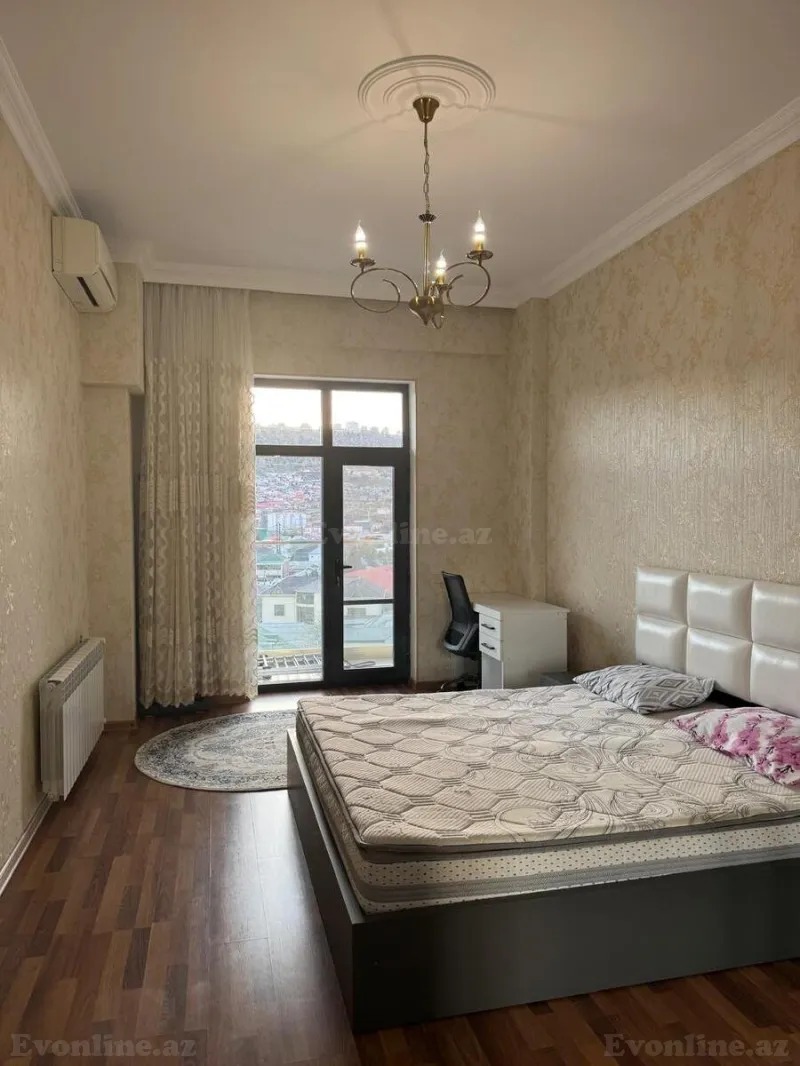 Kirayə verilir 3 otaqlı Mənzil Yeni tikili 100 m² Səbail r. - şəkil 2