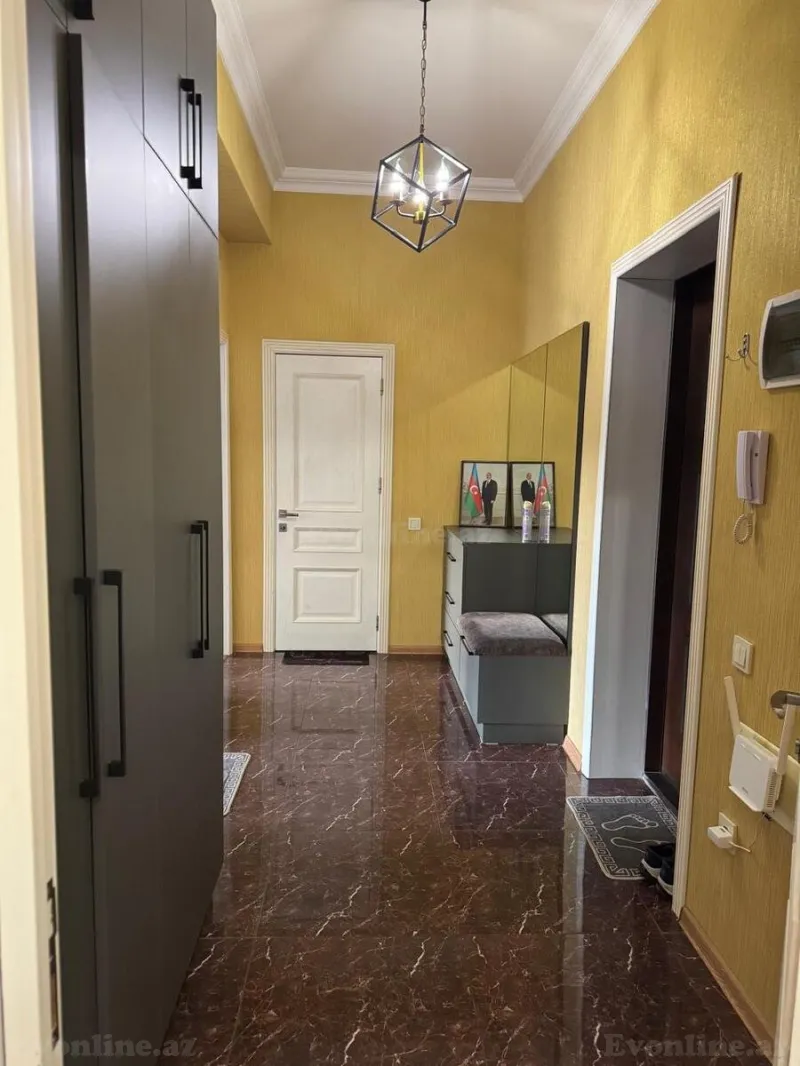 Kirayə verilir 3 otaqlı Mənzil Yeni tikili 100 m² Səbail r. - şəkil 8