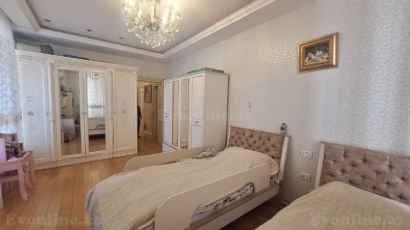 Satılır 4 otaqlı Mənzil Yeni tikili 250 m² 28 May m. - şəkil 13