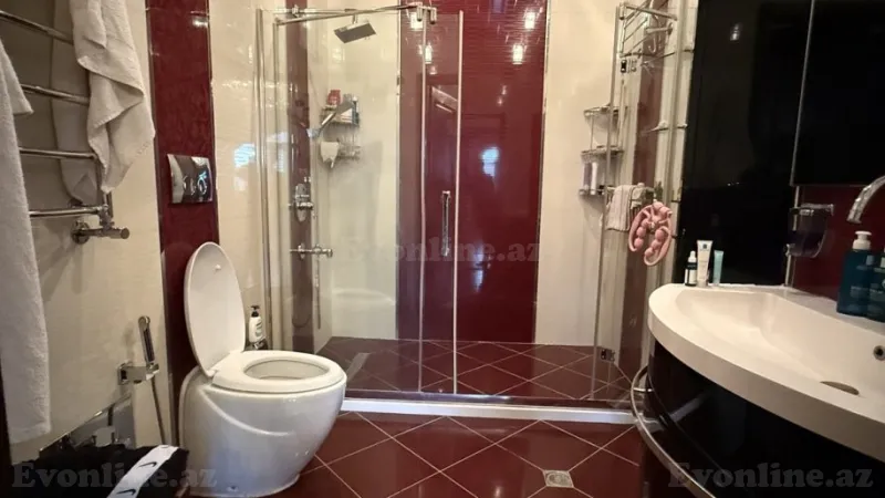 Satılır 4 otaqlı Mənzil Yeni tikili 220 m² 28 May m. - şəkil 14