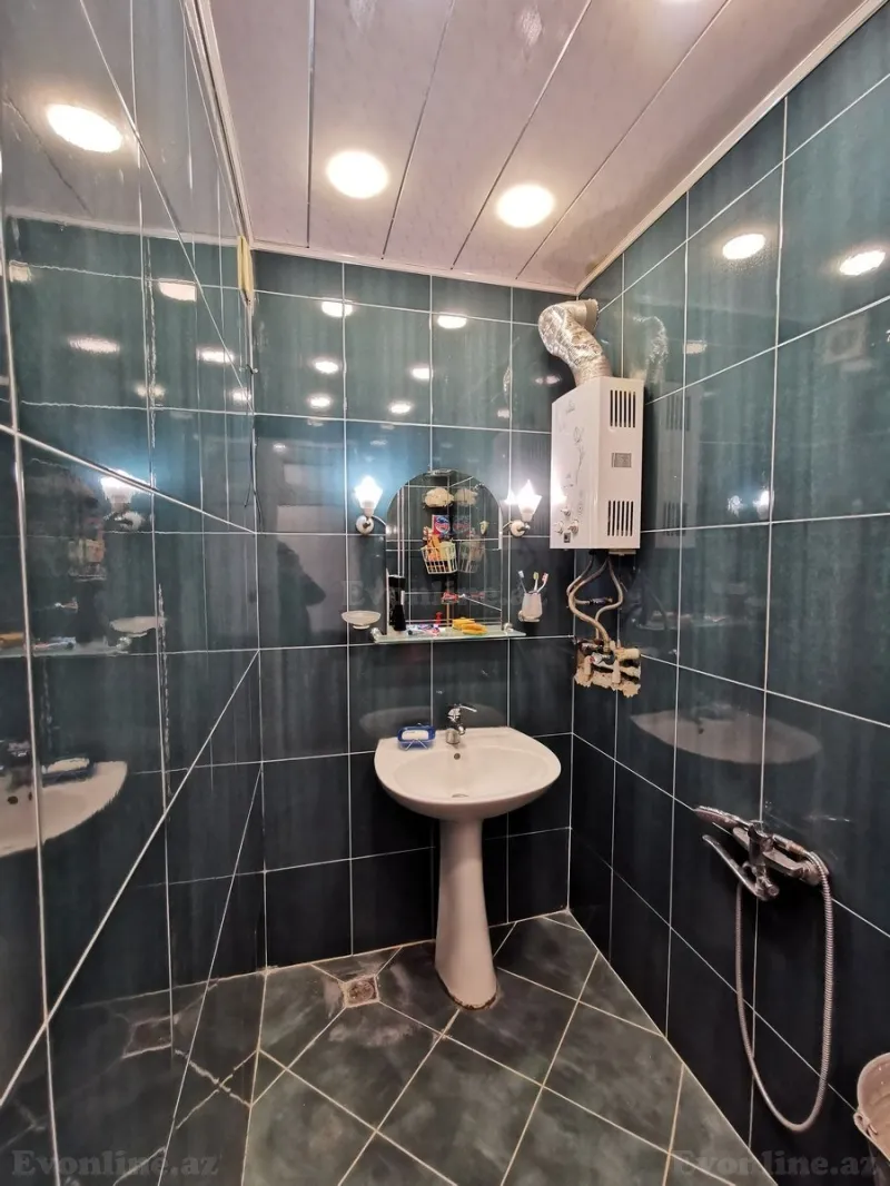 Satılır 2 otaqlı Mənzil Köhnə tikili 65 m² Həzi Aslanov m. - şəkil 7