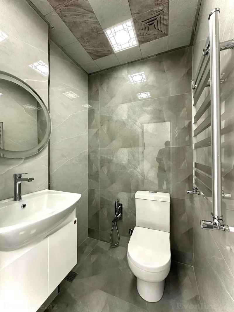 Satılır 4 otaqlı Mənzil Yeni tikili 131 m² Memar Əcəmi m. - şəkil 10