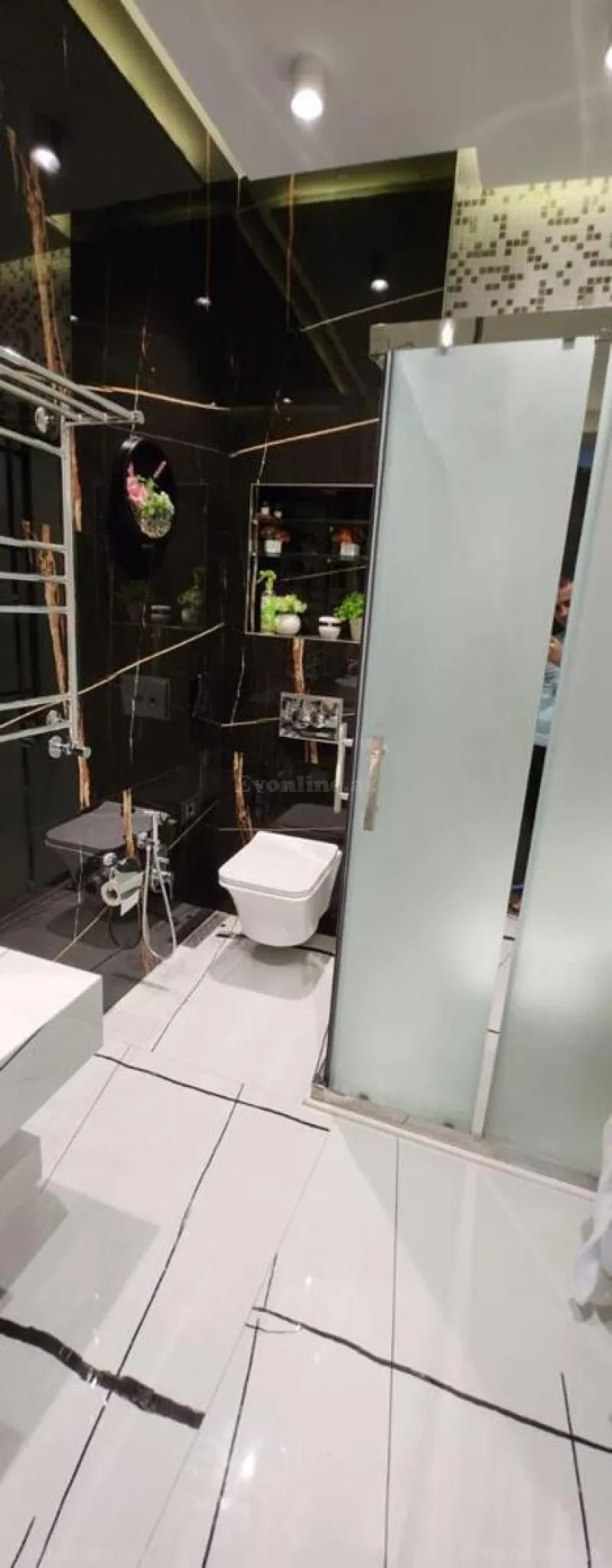 Kirayə verilir 5 otaqlı Mənzil Yeni tikili 246 m² Sahil m. - şəkil 18