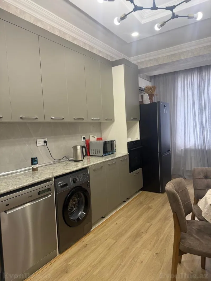 Kirayə verilir 2 otaqlı Mənzil Yeni tikili 100 m² Yeni Yasamal - şəkil 14