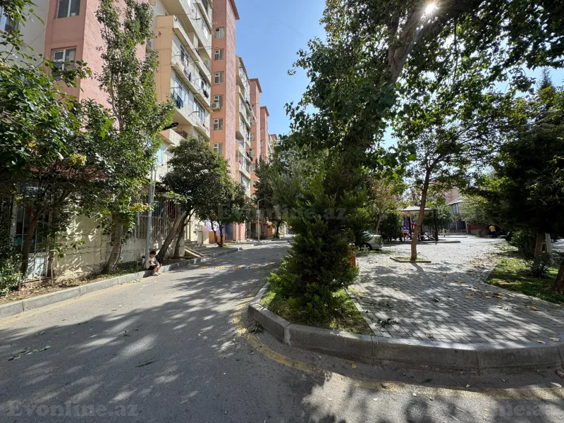 Satılır 3 otaqlı Mənzil Köhnə tikili 65 m² Əhmədli
