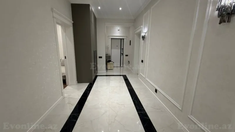 Satılır 3 otaqlı Mənzil Yeni tikili 136 m² Xalqlar Dostluğu m. - şəkil 3