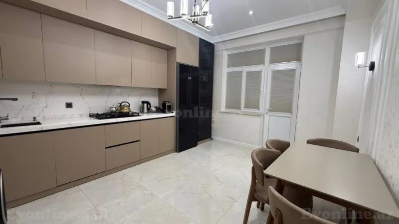 Satılır 3 otaqlı Mənzil Yeni tikili 136 m² Xalqlar Dostluğu m. - şəkil 5