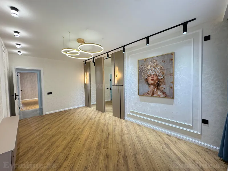 Satılır 3 otaqlı Mənzil Köhnə tikili 65 m² 8-ci kilometr