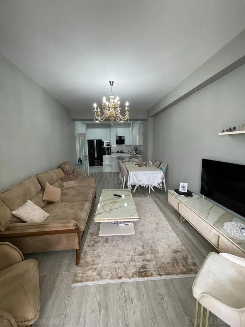 Satılır 2 otaqlı Mənzil Yeni tikili 78 m² Qara Qarayev m.