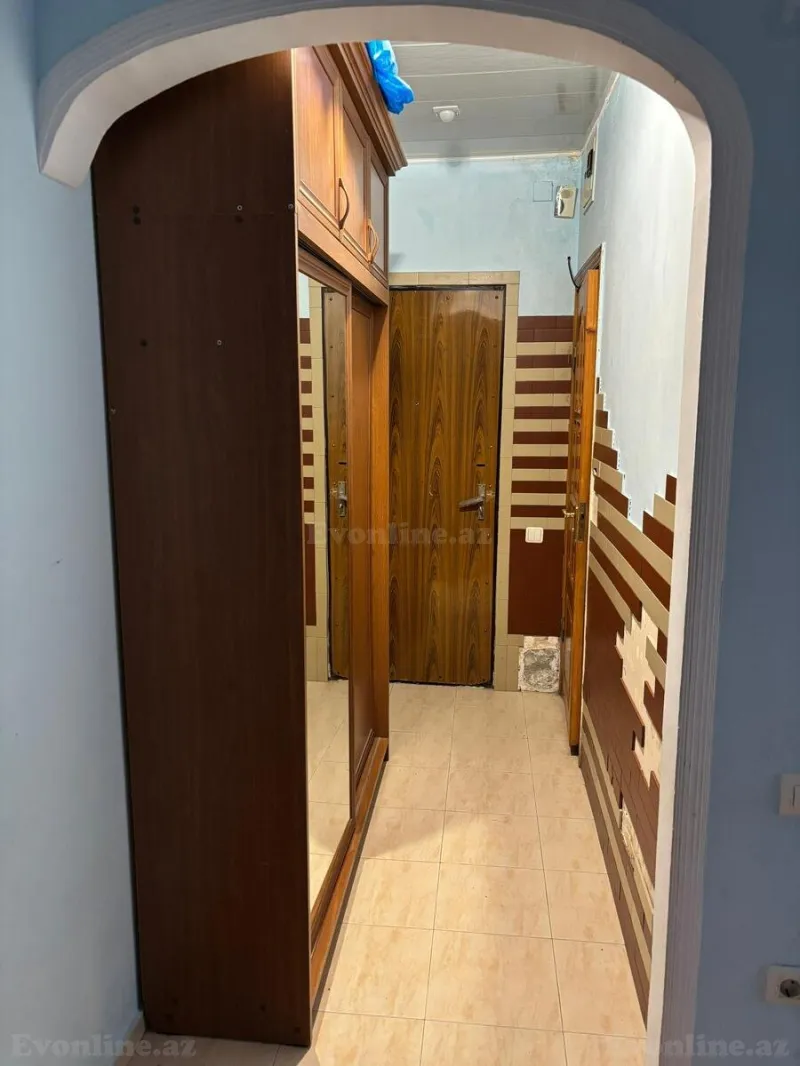 Kirayə verilir 2 otaqlı Mənzil Köhnə tikili 55 m² 6-cı mikrorayon - şəkil 7