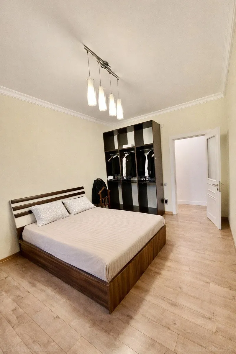 Kirayə verilir 3 otaqlı Mənzil Yeni tikili 140 m² Nizami m. - şəkil 10