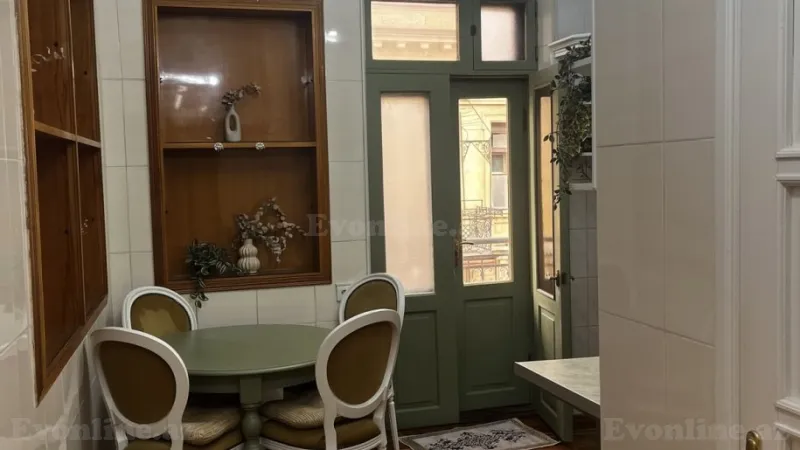 Kirayə verilir 2 otaqlı Mənzil Köhnə tikili 50 m² Sahil m. - şəkil 5