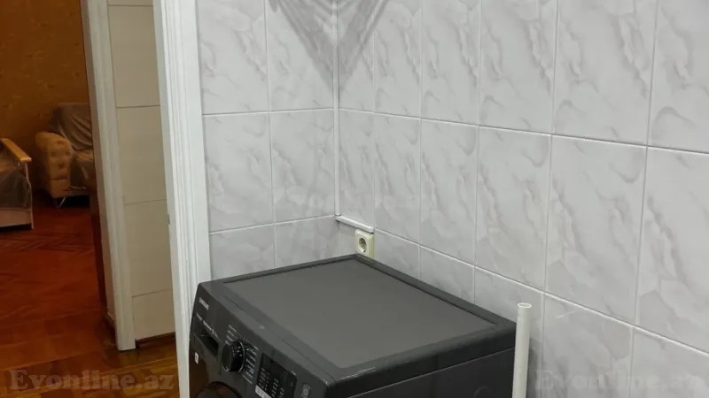 Kirayə verilir 2 otaqlı Mənzil Köhnə tikili 50 m² Sahil m. - şəkil 13