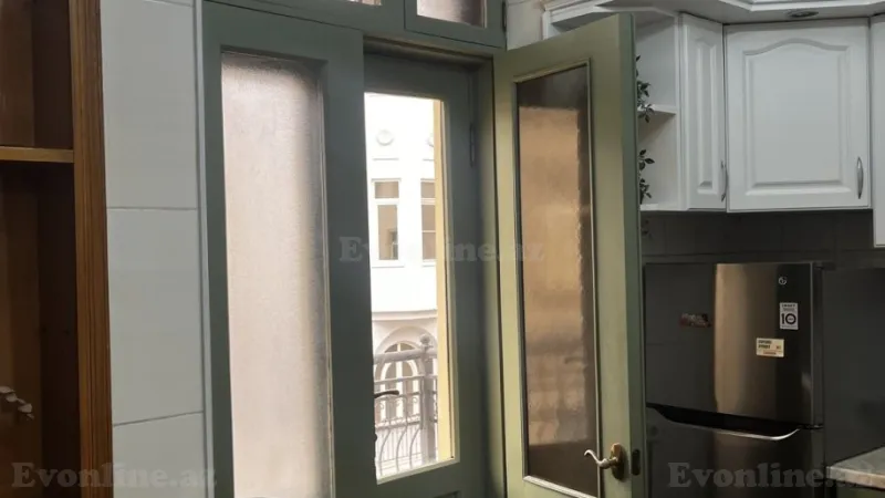 Kirayə verilir 2 otaqlı Mənzil Köhnə tikili 50 m² Sahil m. - şəkil 14