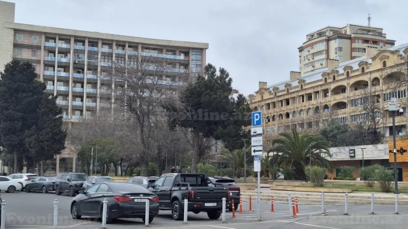 Satılır 4 otaqlı Mənzil Köhnə tikili 100 m² Gənclik m. - şəkil 2