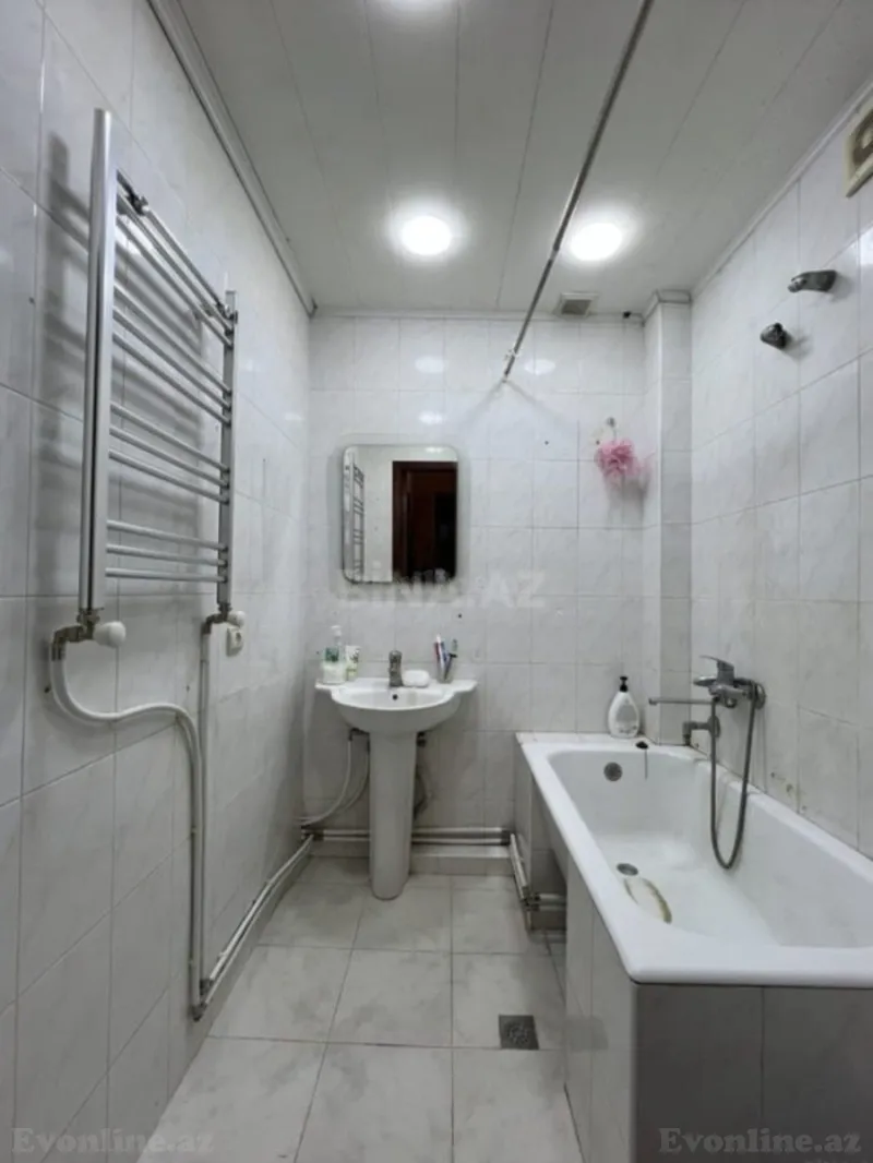 Satılır 4 otaqlı Mənzil Köhnə tikili 100 m² Gənclik m. - şəkil 5