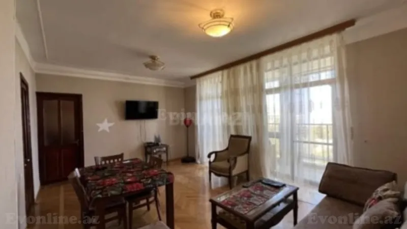 Satılır 4 otaqlı Mənzil Köhnə tikili 100 m² Gənclik m. - şəkil 9