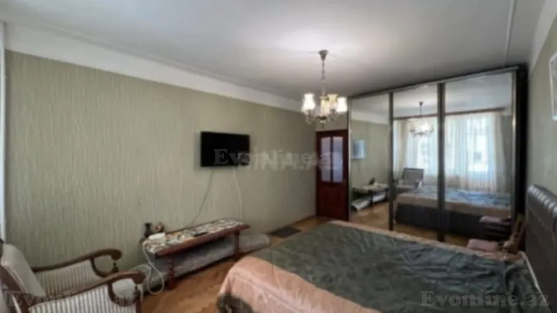 Satılır 4 otaqlı Mənzil Köhnə tikili 100 m² Gənclik m. - şəkil 11