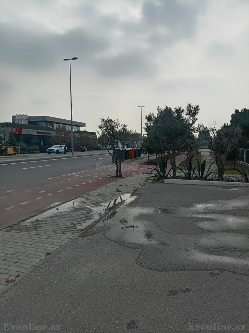 Obyekt 300 m² Xəzər r. Satılır