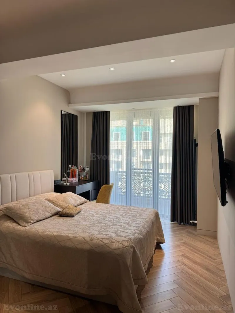 Kirayə verilir 2 otaqlı Mənzil Yeni tikili 82 m² Xətai m. - şəkil 16