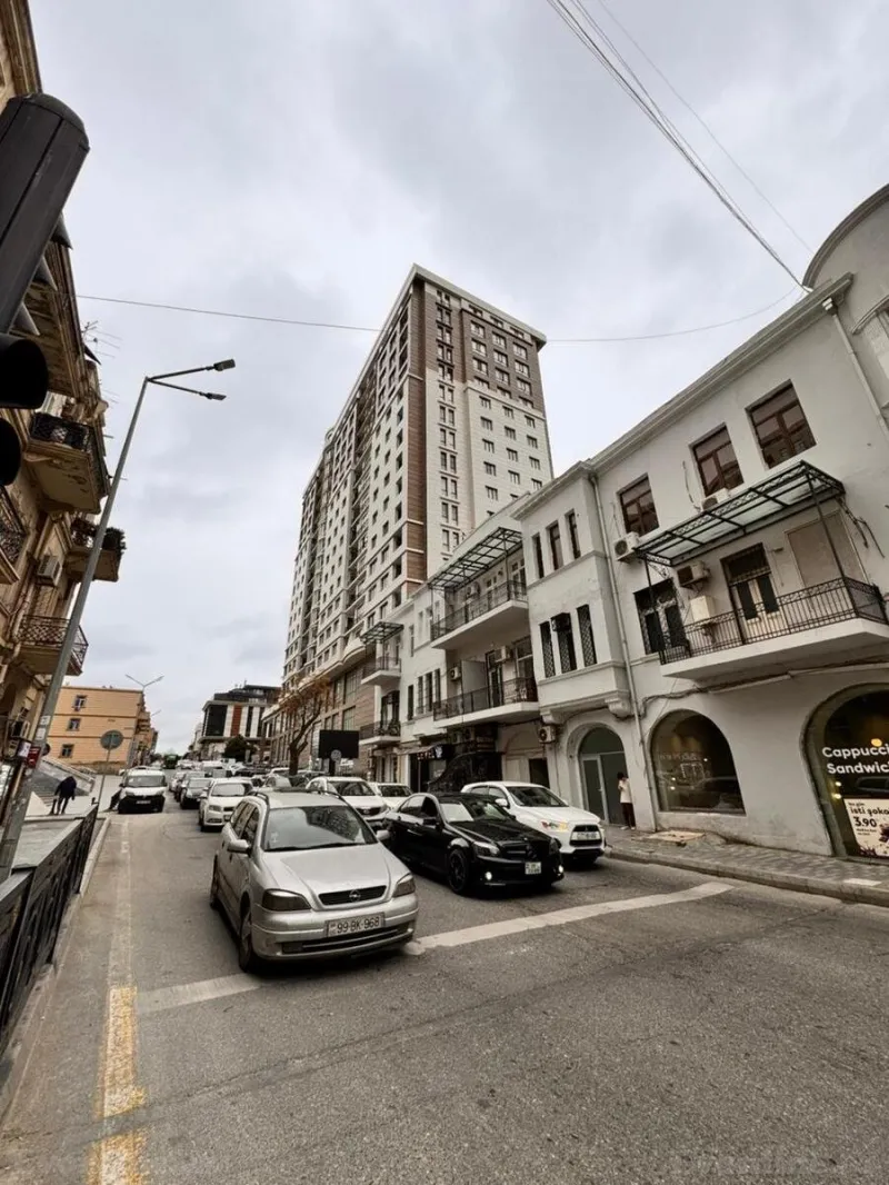 3 otaqlı Ofis 70 m² 28 May m. Kirayə verilir