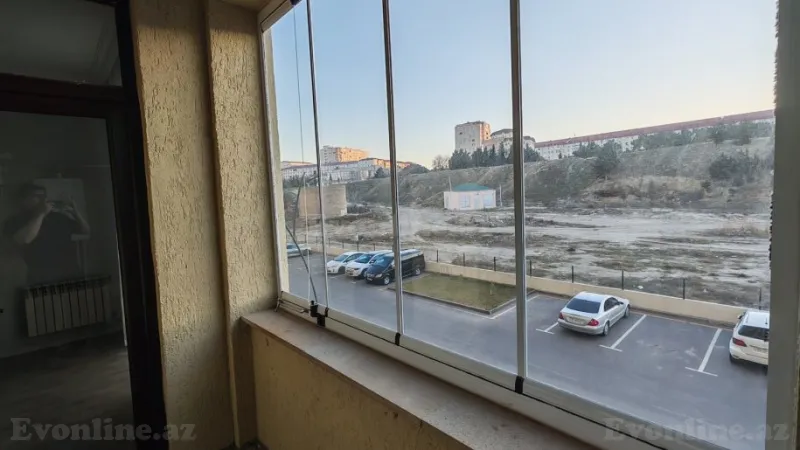 Kirayə verilir 3 otaqlı Mənzil Yeni tikili 103 m² Abşeron r. - şəkil 10