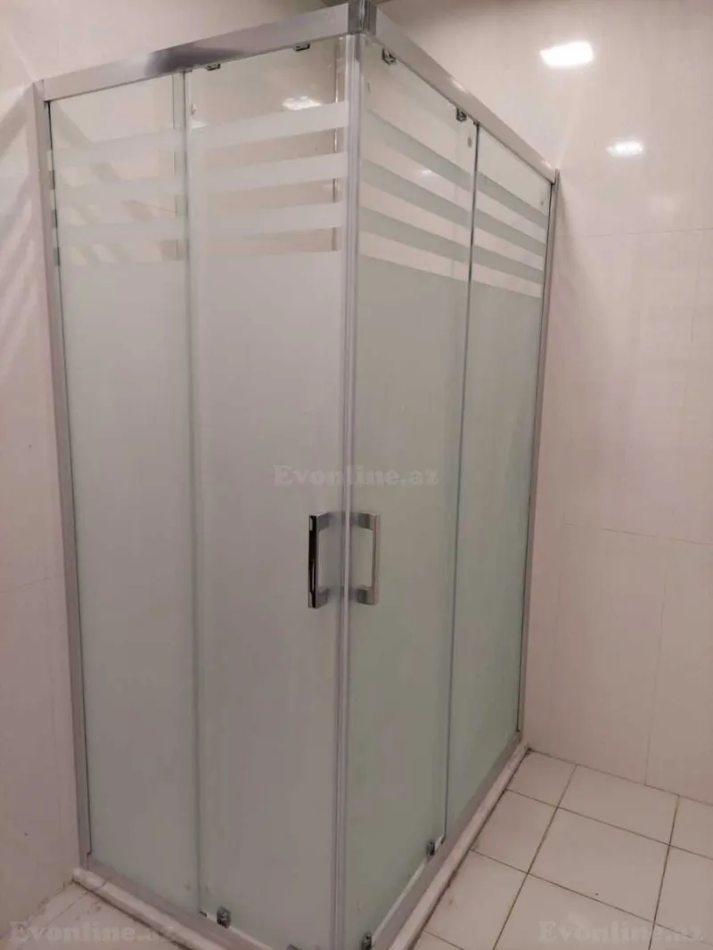 Kirayə verilir 3 otaqlı Mənzil Yeni tikili 170 m² 28 May m. - şəkil 3