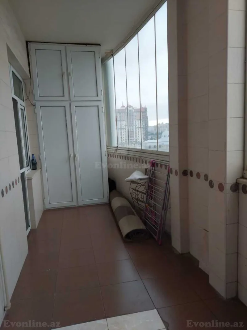 Kirayə verilir 3 otaqlı Mənzil Yeni tikili 170 m² 28 May m. - şəkil 7