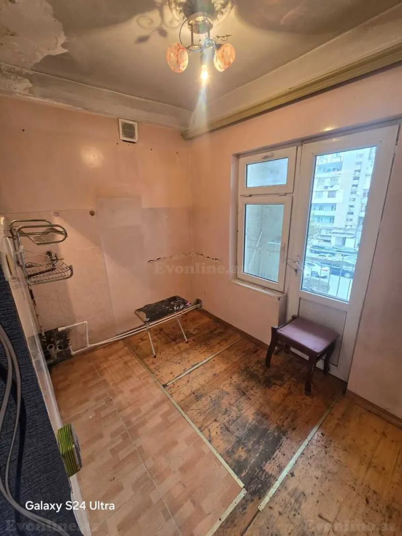 Satılır 5 otaqlı Mənzil Köhnə tikili 120 m² 8-ci mikrorayon - şəkil 7