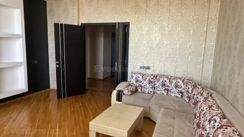 Kirayə verilir 3 otaqlı Mənzil Yeni tikili 140 m² Gənclik m. - şəkil 2