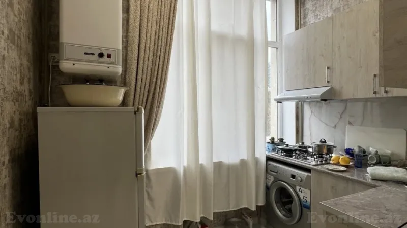 Satılır 2 otaqlı Mənzil Köhnə tikili 48 m² Elmlər Akademiyası m. - şəkil 9