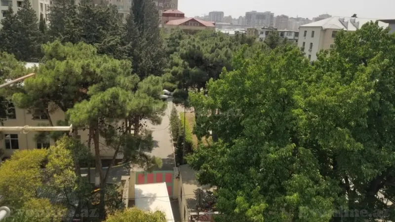 Kirayə verilir 2 otaqlı Mənzil Köhnə tikili 45 m² Nərimanov r. - şəkil 3