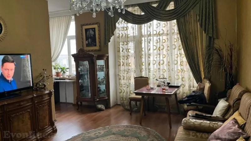 Satılır 2 otaqlı Mənzil Köhnə tikili 60 m² Nəriman Nərimanov m. - şəkil 3