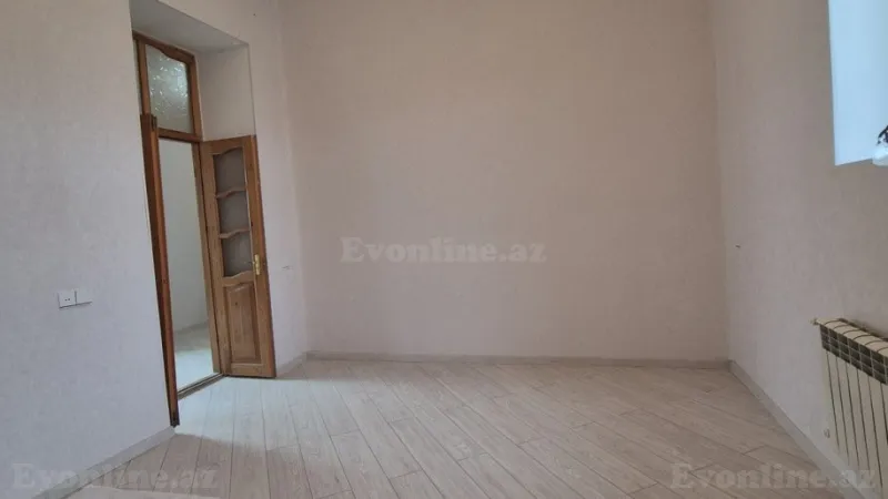 Satılır 3 otaqlı Mənzil Köhnə tikili 90 m² İçərişəhər m. - şəkil 3