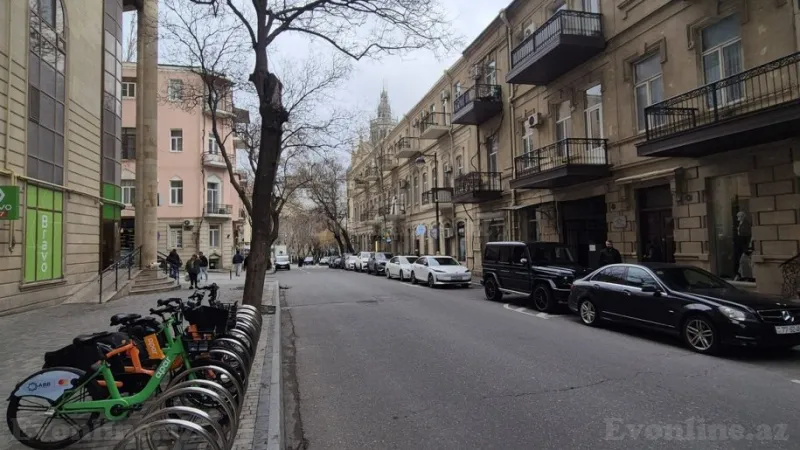 Satılır 3 otaqlı Mənzil Köhnə tikili 90 m² İçərişəhər m. - şəkil 4