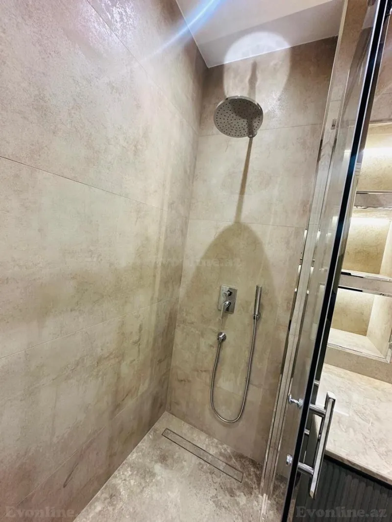 Satılır 2 otaqlı Mənzil Yeni tikili 73 m² Gənclik m. - şəkil 18