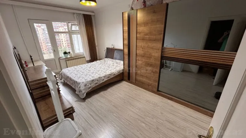 4 otaqlı Mənzil 110 m² 9-cu mikrorayon Satılır