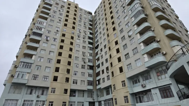 Satılır 3 otaqlı Mənzil Yeni tikili 122 m² Qara Qarayev m. - şəkil 6