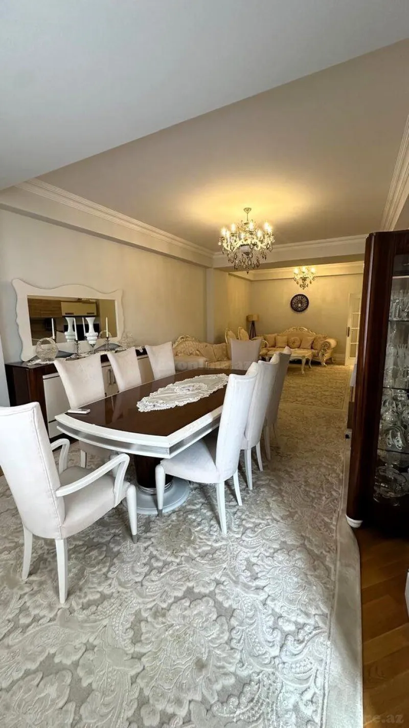 Satılır 3 otaqlı Mənzil Yeni tikili 170 m² Elmlər Akademiyası m. - şəkil 2