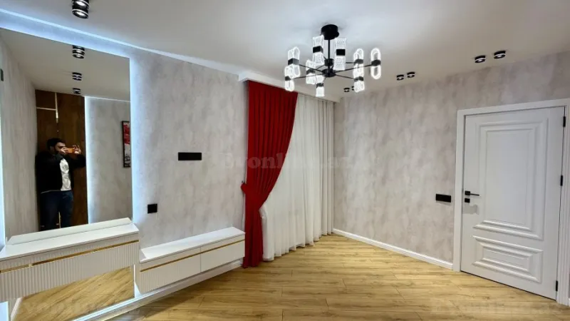 Satılır 3 otaqlı Mənzil Köhnə tikili 65 m² Xalqlar Dostluğu m. - şəkil 6