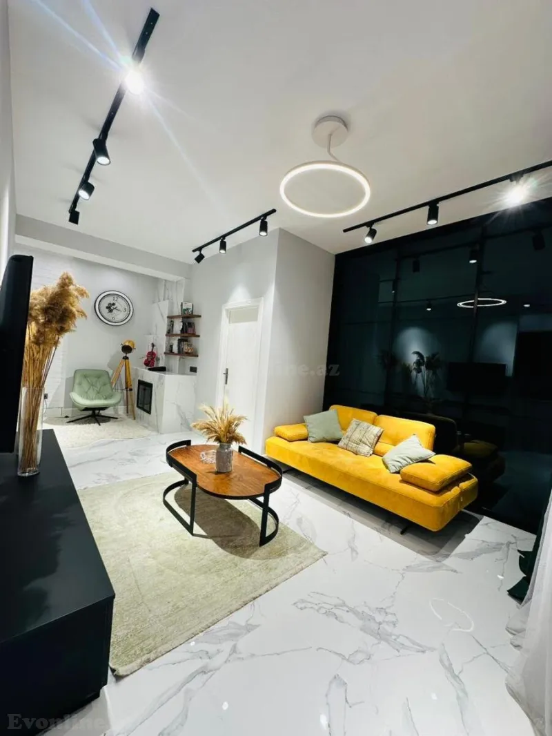 Satılır 3 otaqlı Mənzil Yeni tikili 71 m² 28 May m.
