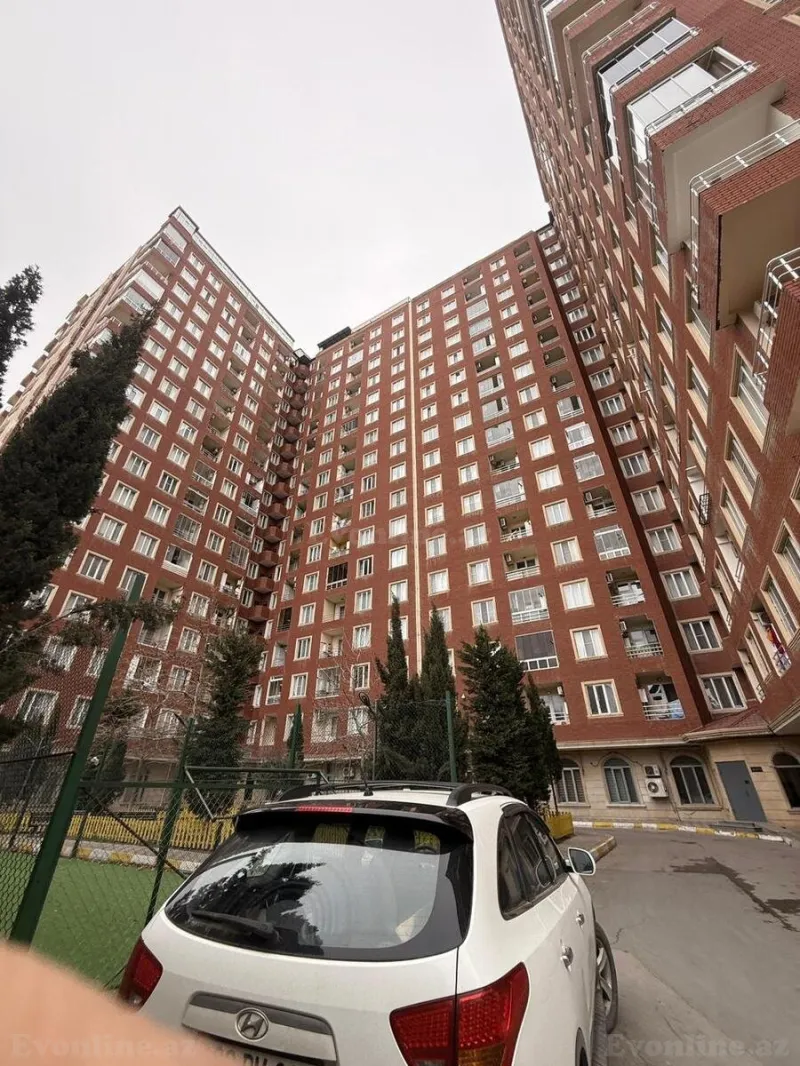Satılır 3 otaqlı Mənzil Yeni tikili 88 m² Memar Əcəmi m.