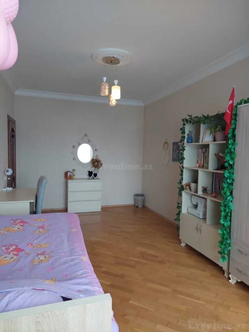 Satılır 4 otaqlı Mənzil Köhnə tikili 106 m² Nərimanov r. - şəkil 2