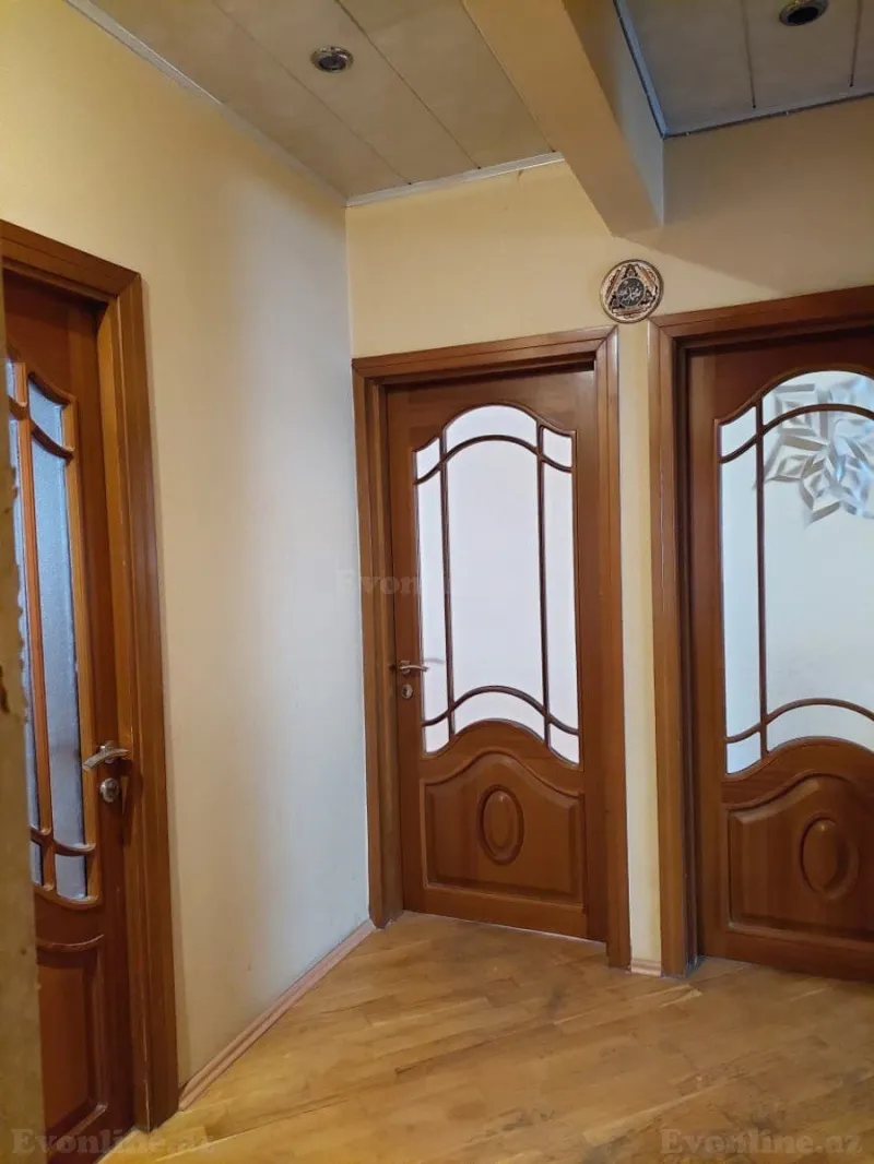 Satılır 4 otaqlı Mənzil Köhnə tikili 106 m² Nərimanov r. - şəkil 12