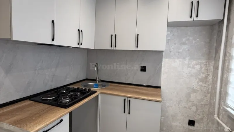 Satılır 1 otaqlı Mənzil Köhnə tikili 40 m² Neftçilər m. - şəkil 9