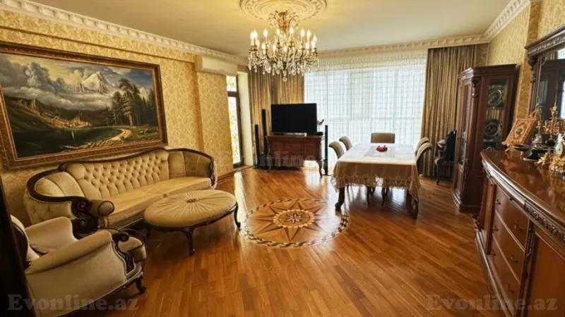 Satılır 3 otaqlı Mənzil Yeni tikili 128 m² 28 May m.